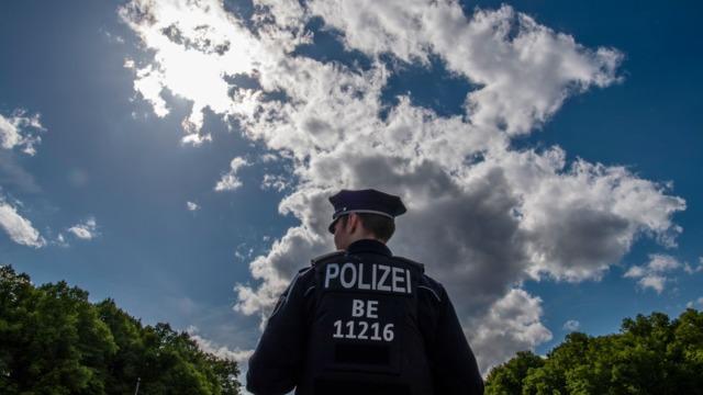 cbsn-fusion-police-reform-how-germany-tackles-systemic-issues-by-confronting-dark-past-thumbnail-505472-640x360.jpg 