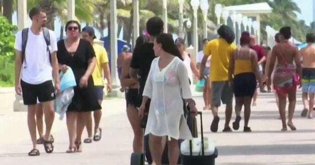 Florida shatters singleday record for new coronavirus cases CBS News(02)