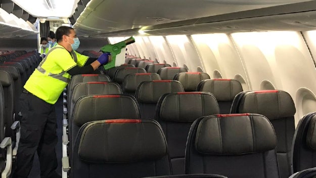 American-Airlines-Cleaning-Crew.jpg 