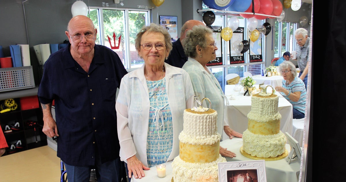 Couple married for 53 years dies of coronavirus an hour apart, holding