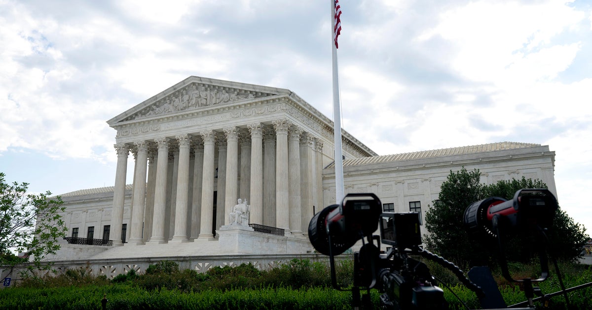 Supreme Court turns away two challenges to buffer zones outside