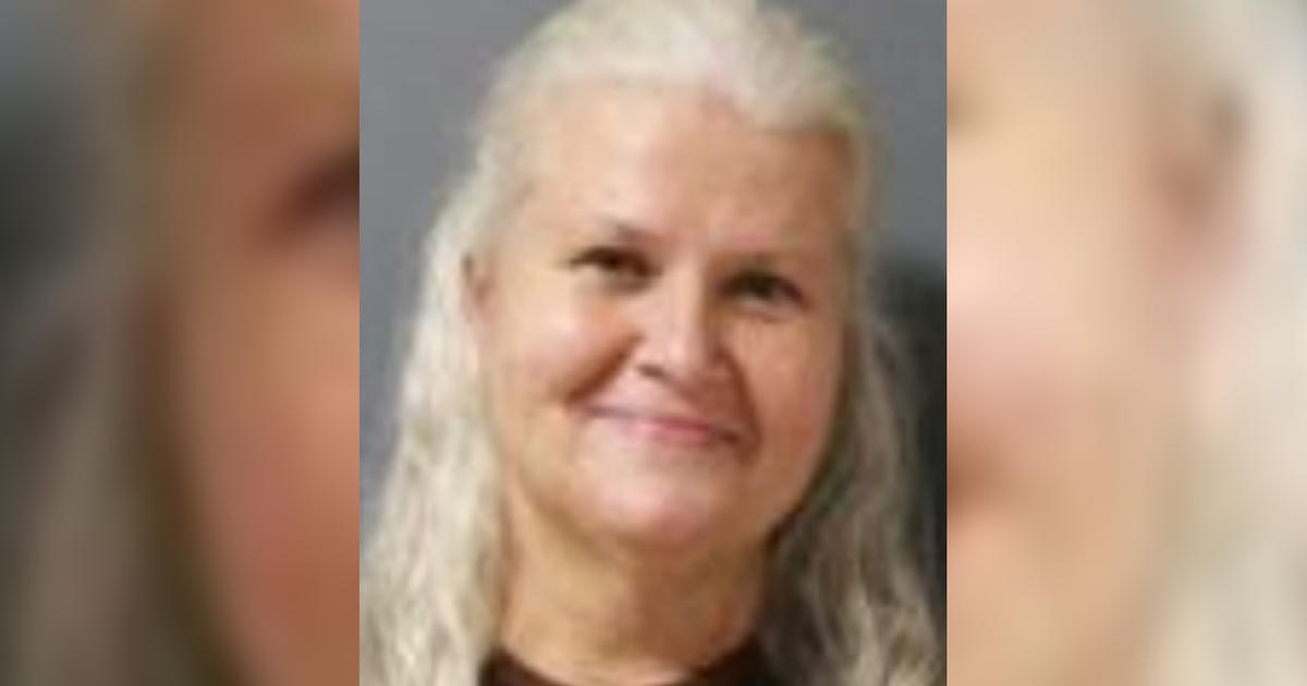 Lois Riess Back In Minnesota To Face Charges In Connection To Husbands Murder Cbs Minnesota 6719