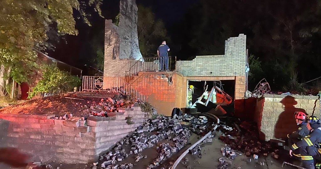 Firefighters Battle House Fires Across Allegheny County - CBS Pittsburgh