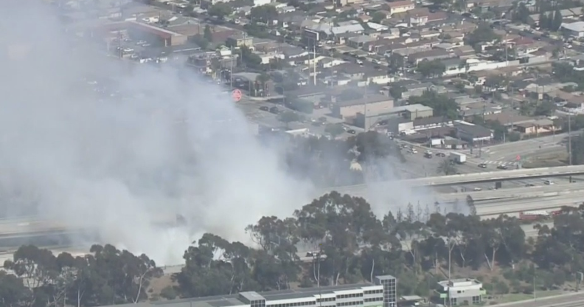 All Lanes Blocked On Southbound 405 In Hawthorne Due To Brush Fire ...