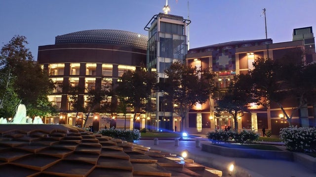 Cerritos-Center-for-the-Performing-Arts.jpg 