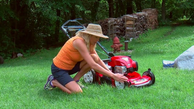 Rebecca-Kolls-Lawnmower.jpg 
