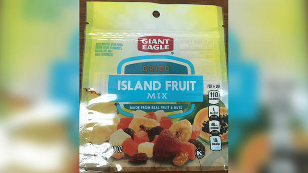 dried-island-fruit-mix-giant-eagle 