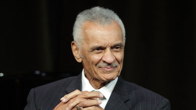 President Obama Awards Presidential Medal Of Freedom 