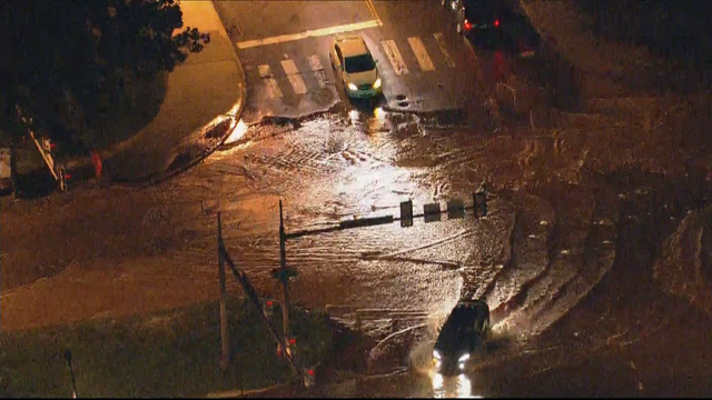 roosevelt-boulevard-water-main-break-2.png 