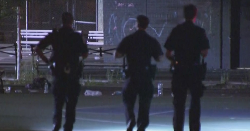 2 People Shot In Bronx Park, Just Steps From Playground - CBS New York