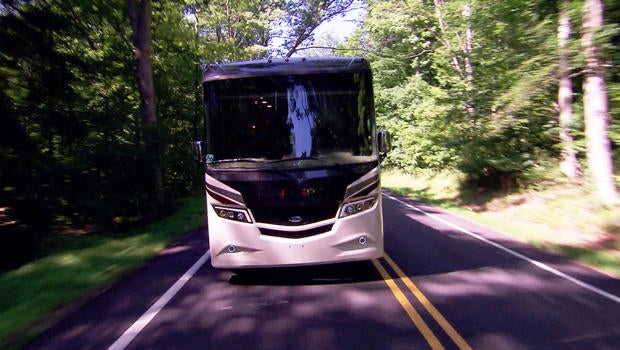 taking-an-rv-for-a-test-drive-620.jpg 