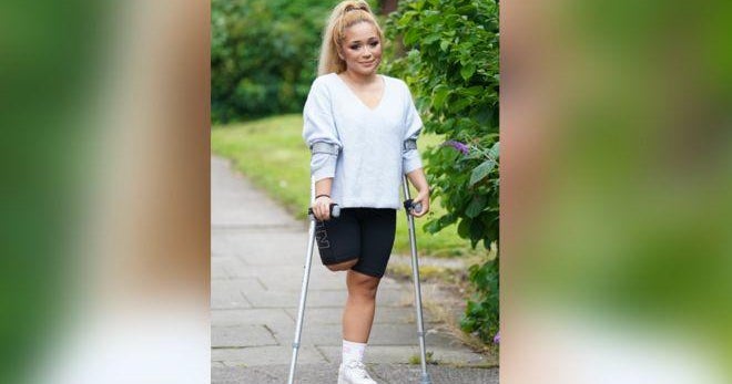 Frontline nurse forced to amputate leg after ignoring pain to care for ...