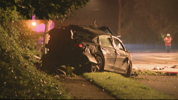 05VO_WASHINGTON LANE CAR VS POLE.transfer_frame_296 