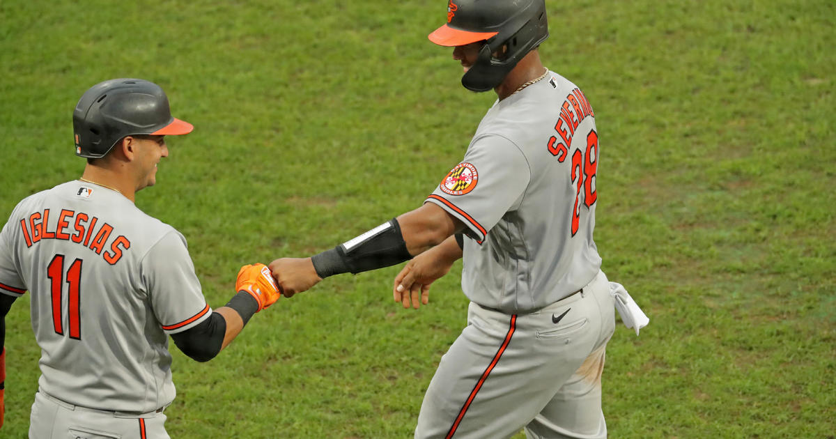 Orioles beat Phillies 11-4, complete 3-game sweep