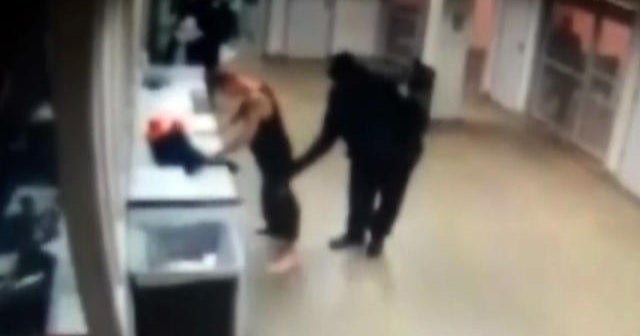 Watch: Justin Bieber being frisked by Miami Beach police - CBS News