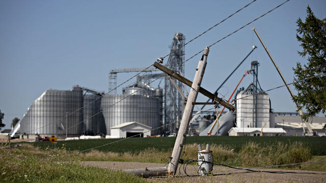 Powerful Derecho Causes Widespread Damage Across Iowa Farmland 