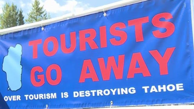 tahoe-tourists.jpg 