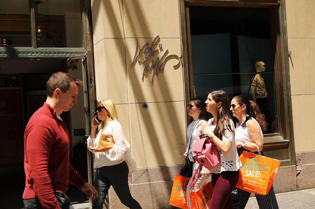 Lord And Taylor To Close It's Flagship 5th Avenue Store 