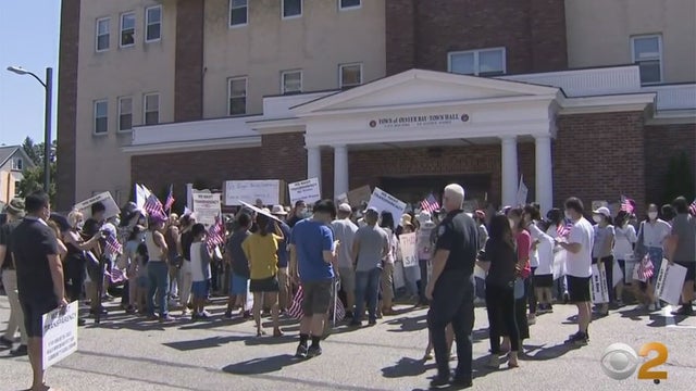 jericho-oyster-bay-protest.jpg 