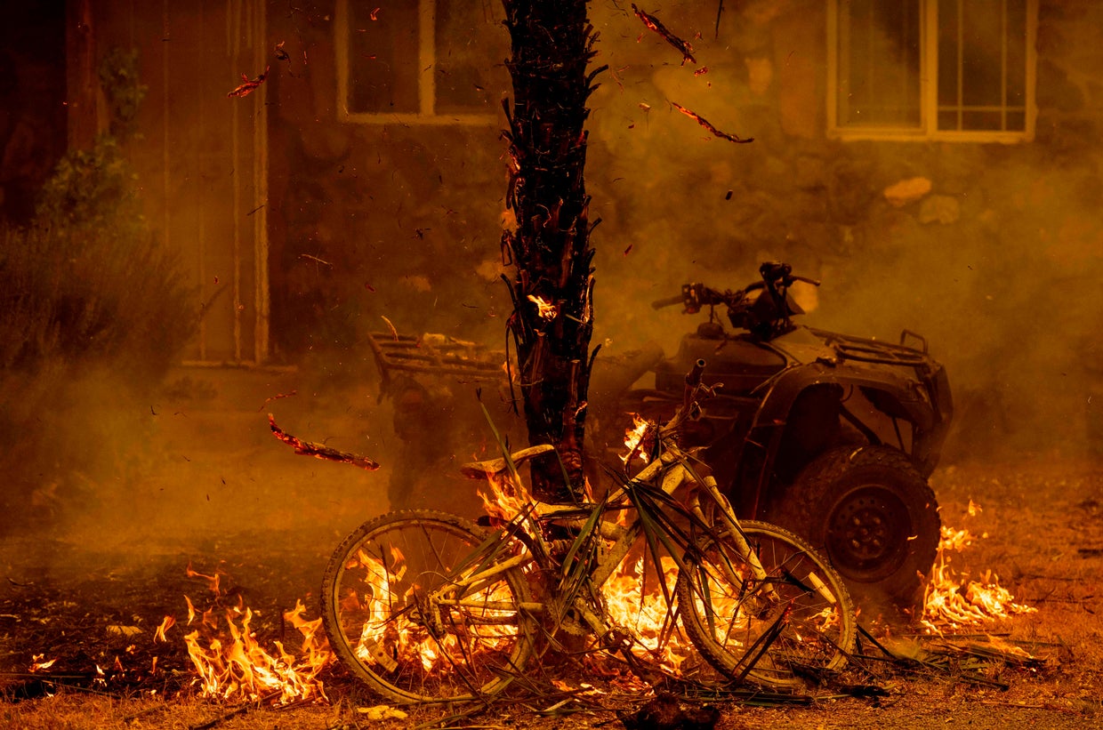 US-CALIFORNIA-WILDFIRE-FIRE 