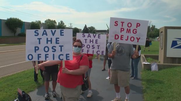 Eagan Postal Workers Protest 