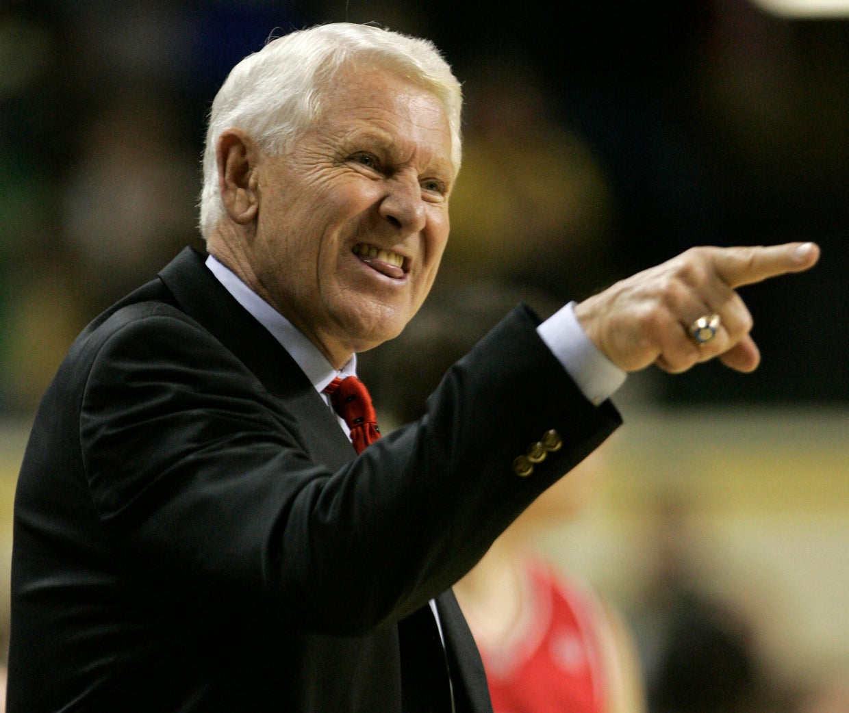 Lute Olson, Hall of Fame coach and Arizona icon, dies at 85 CBS News