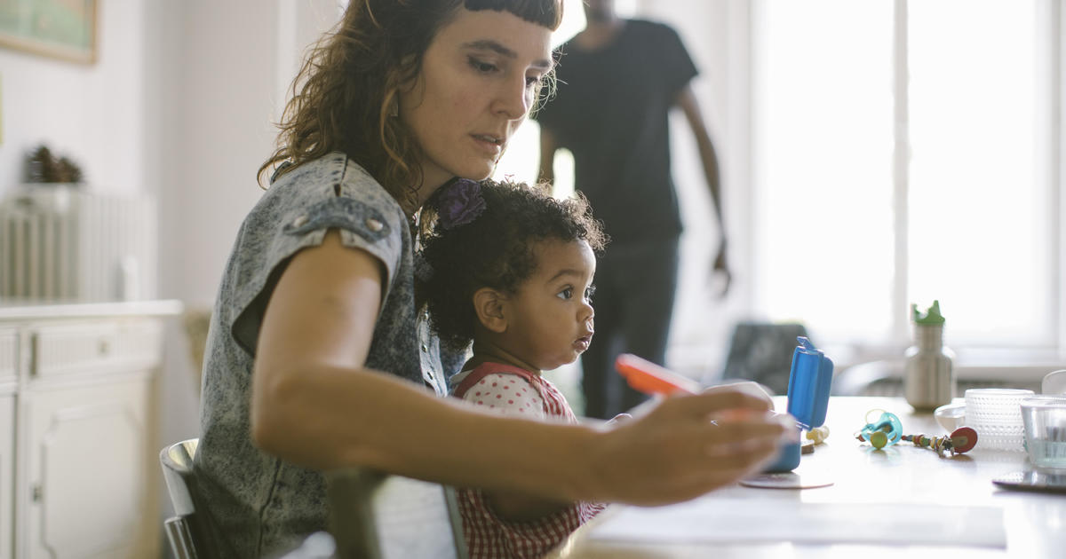 Compared with men, more US women prefer working from home to the