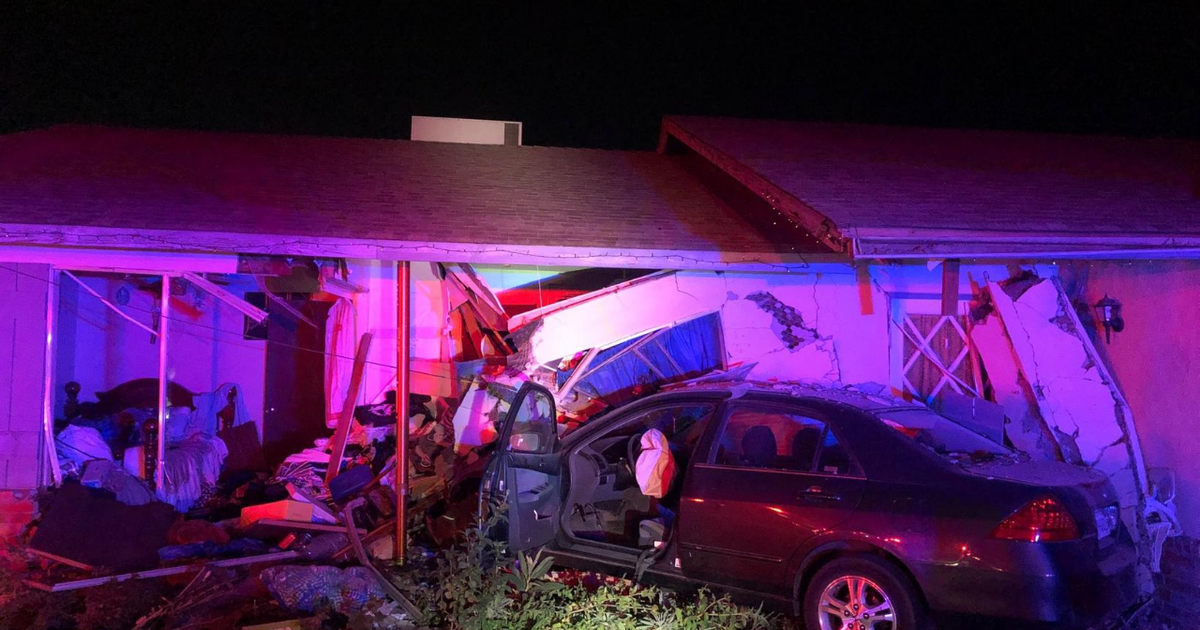 Car Crashes Into Home In Turlock CBS Sacramento