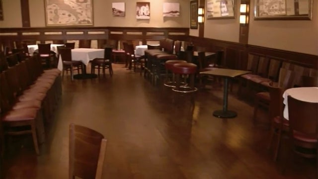 indoor-dining.jpg 