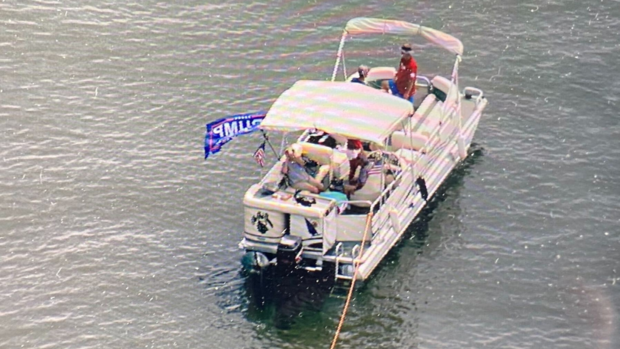 trump labor day boat parade 