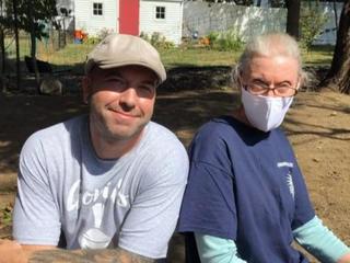 Electrician helps a 72-year-old woman repair her entire home — for free - CBS News