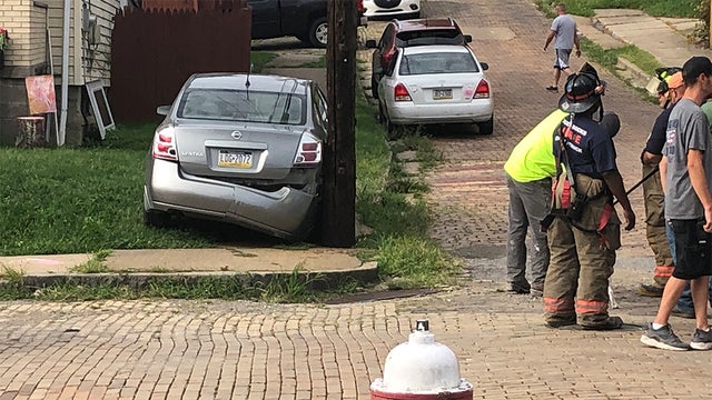 utility-pole-ax.jpg 
