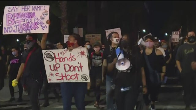 breonna-taylor-protest.jpg 