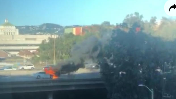 I-880 car fire in Oakland 