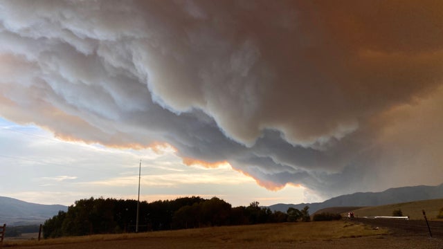 Wyo-Mullen-Fire-2-credit-Lindsey-Fisher.jpeg 
