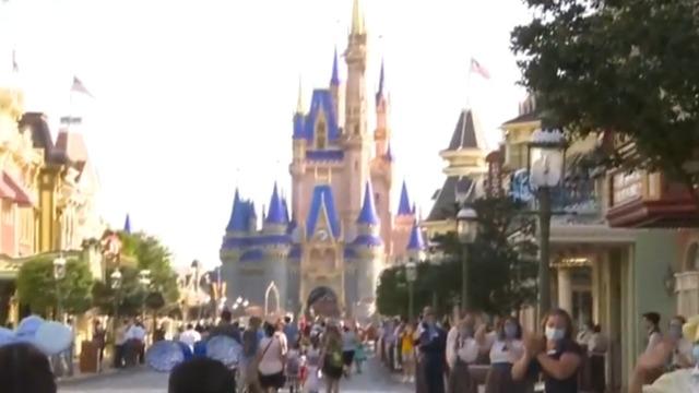 cbsn-fusion-disney-to-lay-off-thousands-theme-park-workers-coronavirus-thumbnail-556455-640x360.jpg 