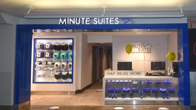 Minute-Suites-Storefront-2-Center-jpg.jpg 