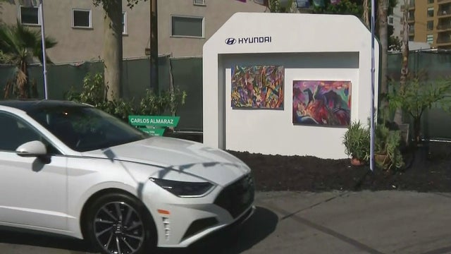 drive-thru-latin-art-exhibit.jpg 