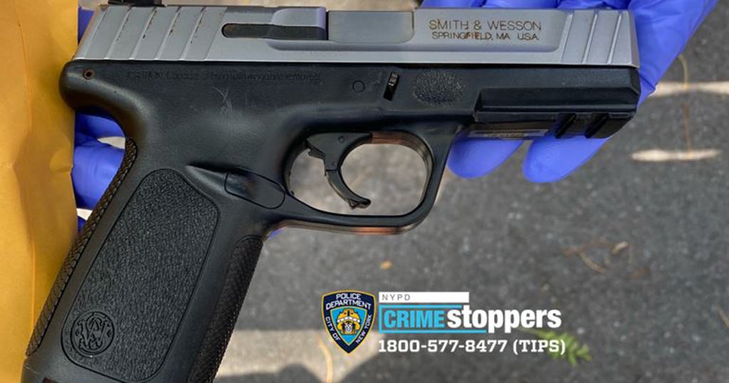 NYPD: Suspect Dead After Gunfight With Officers In Queens - CBS New York