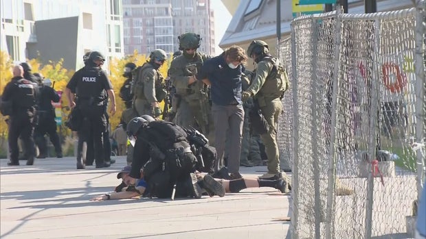 art museum shooting 3