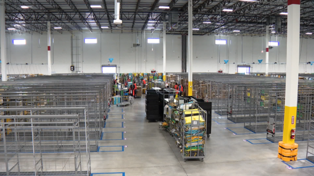 Amazon-Warehouse.png 