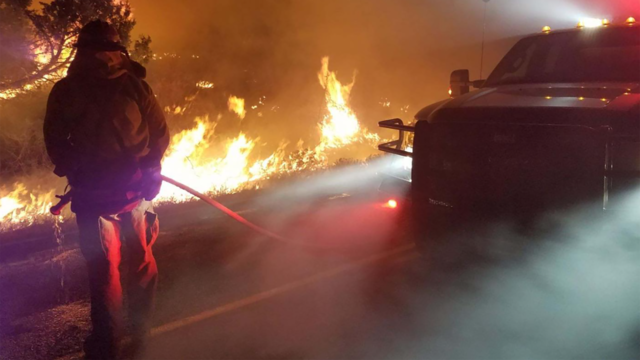 Cameron-Peak-Fire-3-Wed-night-from-Windsor-Severance-Fire-Rescue-on-FB.png 