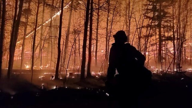Cameron Peak Fire burns outside Drake