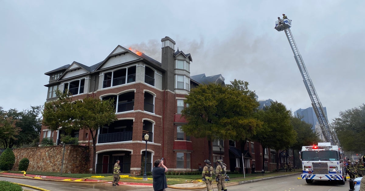 12 Residents Displaced After Fire At Fort Worth Apartments - CBS Texas