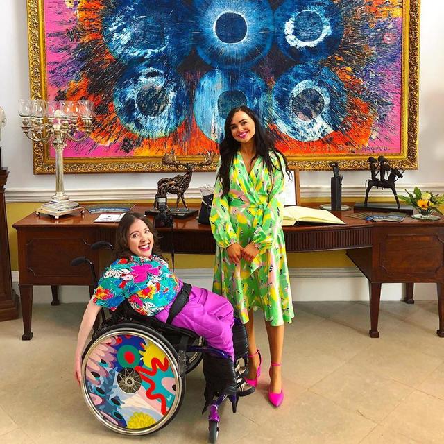 Izzy Wheels: 54 Colorful Wheelchair Accessories Created By Two Sisters