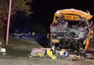 School bus crash in Tennessee kills girl and driver and injures others ...