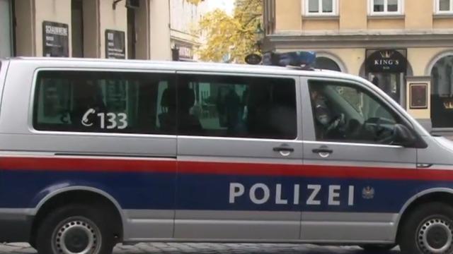 cbsn-fusion-austraian-officials-search-for-more-suspects-in-vienna-terror-attack-thumbnail-579946-640x360.jpg 