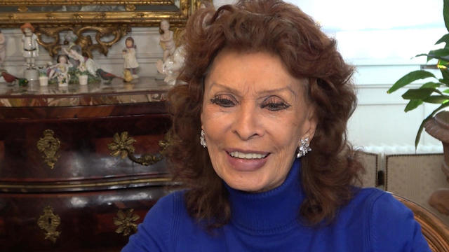 sophia-loren-sm-interview-a-1280.jpg 