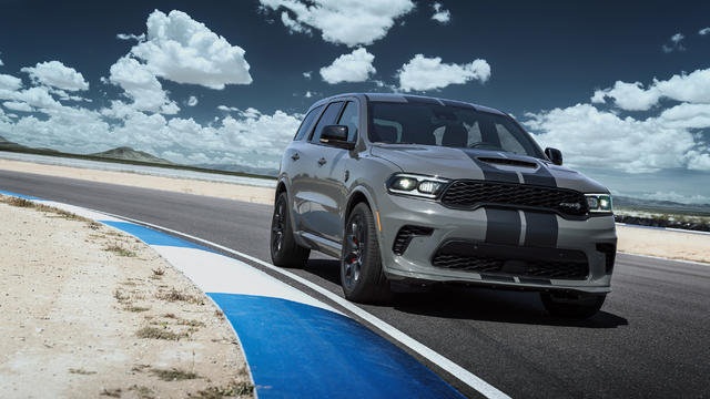 FCA___Dodge_Durango_SRT_Hellcat.jpg 