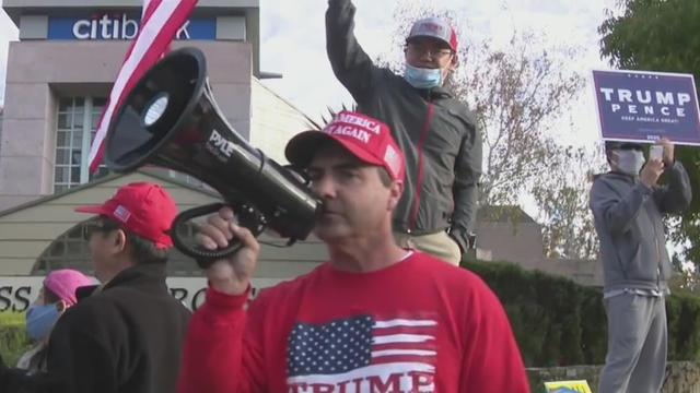 Danville-Trump-supporters-rally.jpg 